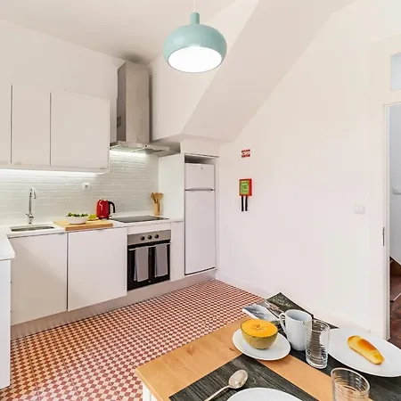 The Yellow House By Lovelystay 펜션 *