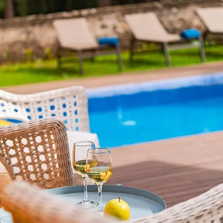 펜션 The Yellow House By Lovelystay *