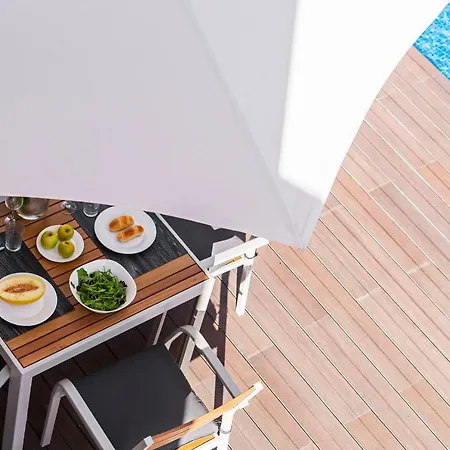 펜션 The Yellow House By Lovelystay *