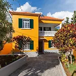 Ferienhaus The Yellow House By Lovelystay *