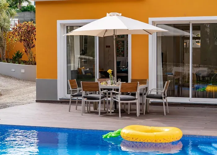 בית נופש The Yellow House By Lovelystay *