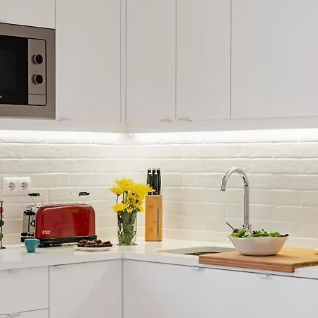 The Yellow House By Lovelystay * Funchal (Madeira)