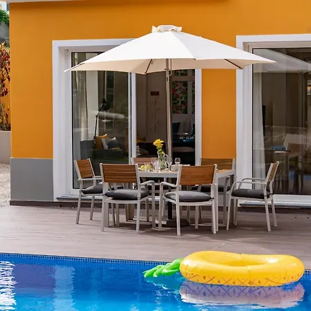 Ferienhaus The Yellow House By Lovelystay *